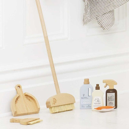 7 Piece Eco-friendly Wooden Cleaning Set