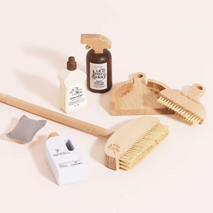 7 Piece Eco-friendly Wooden Cleaning Set