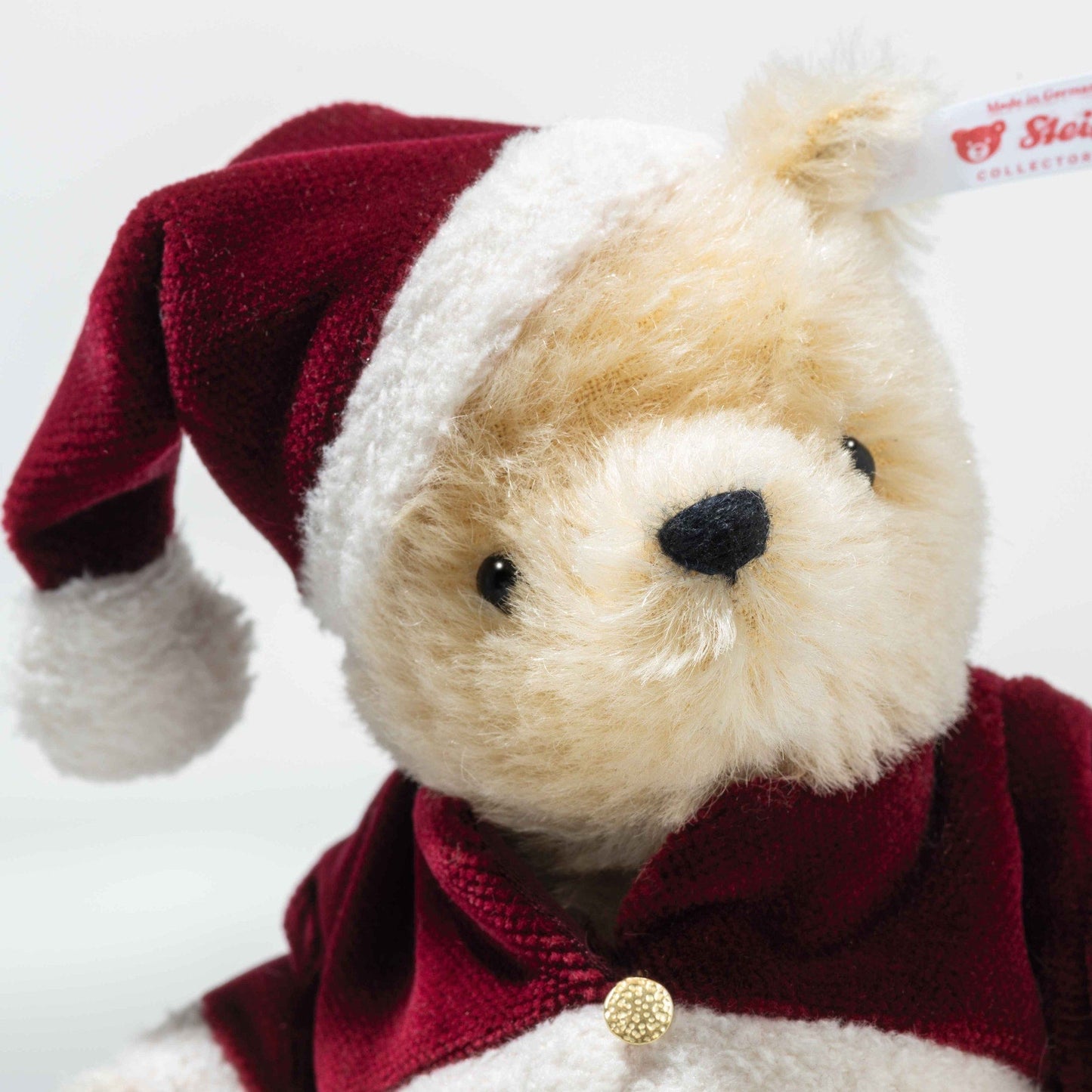 Disney Christmas Winnie the Pooh Limited Edition