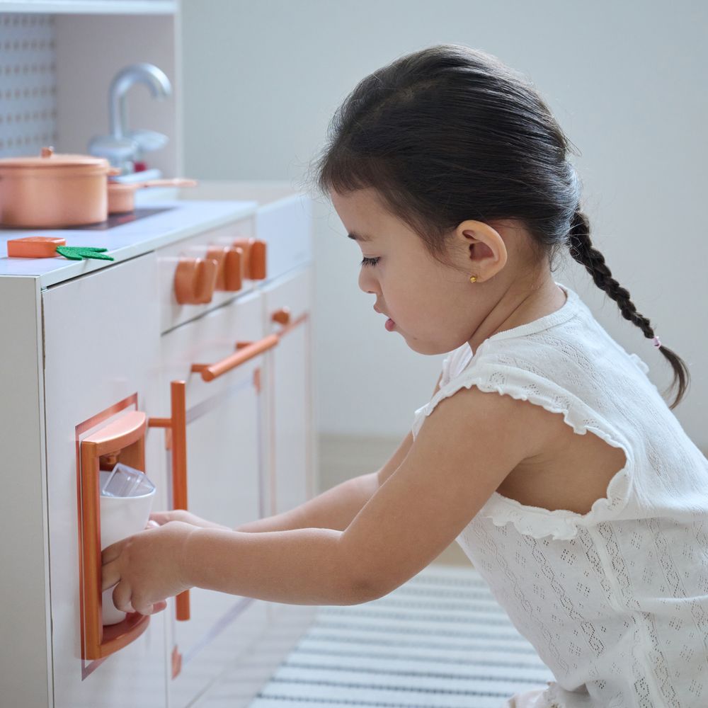 Little Chef St. Louis Wooden Play Kitchen with Sink & Ice Dispenser - Pink