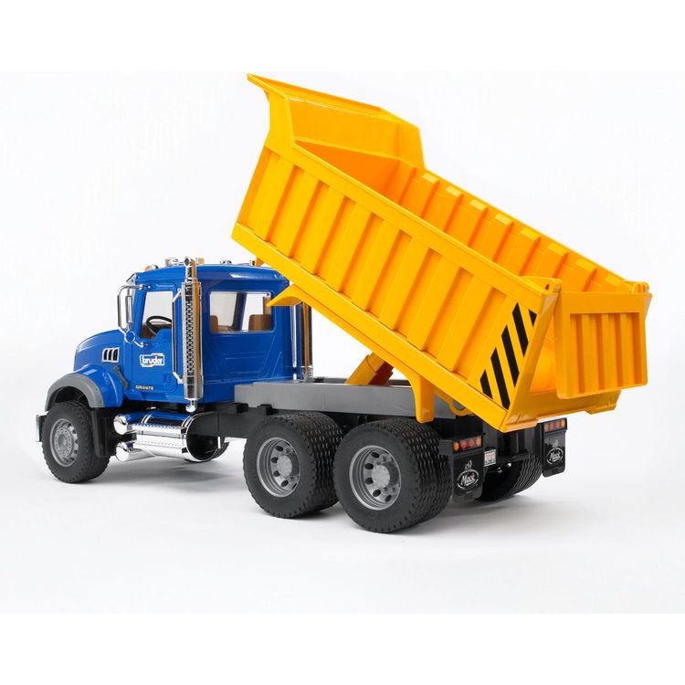 MACK Granite Dump Truck