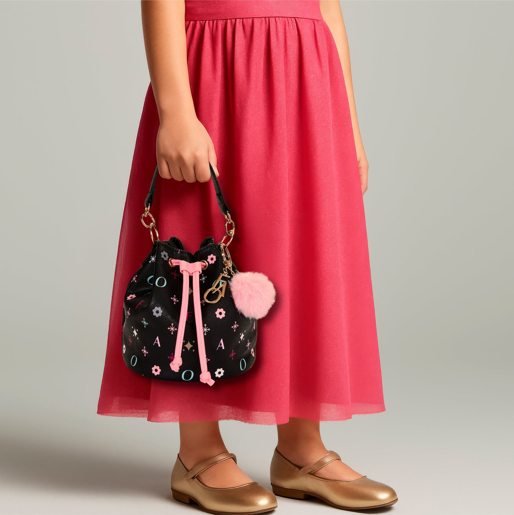 Prince St. Bucket Bag