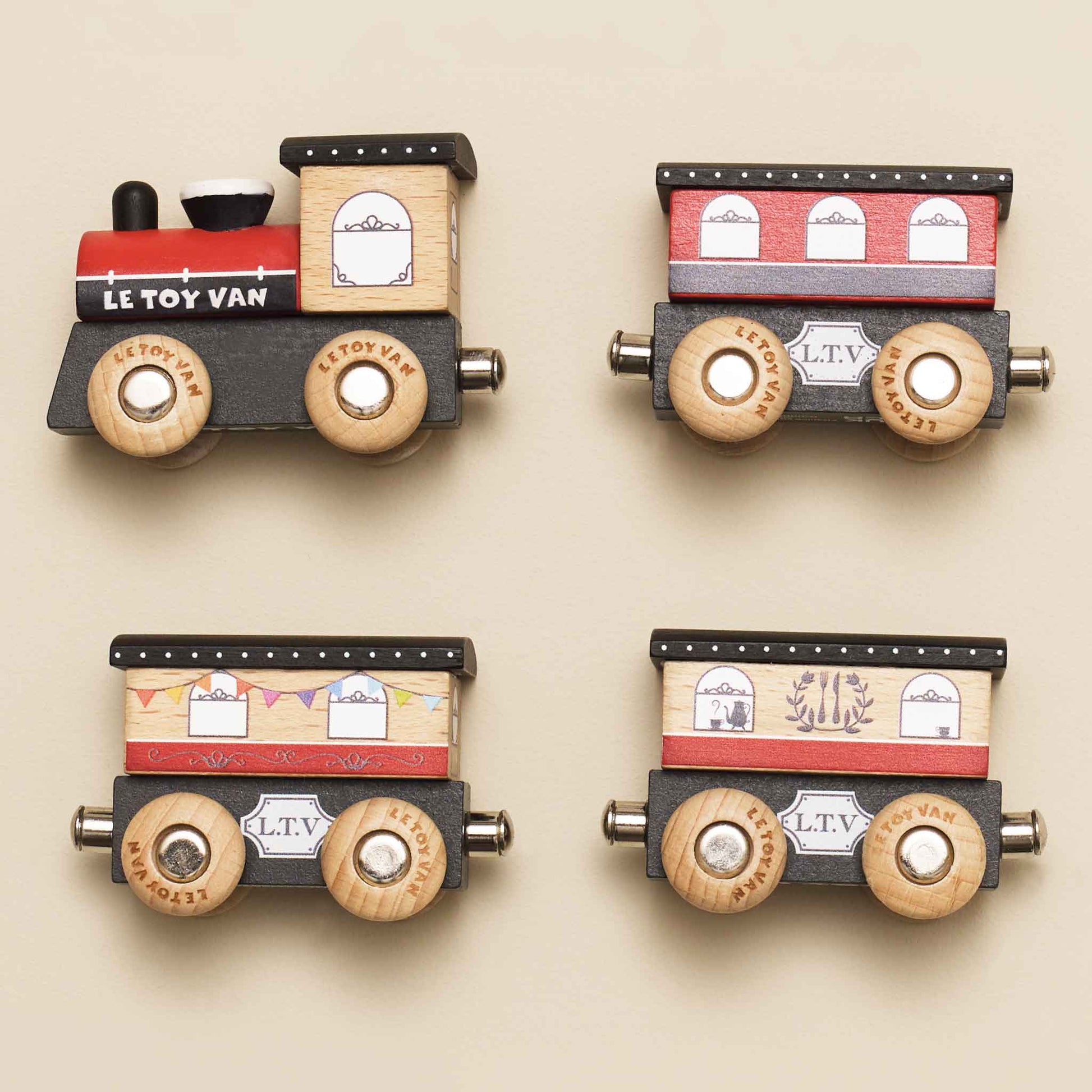 Royal Express Train & Carriages