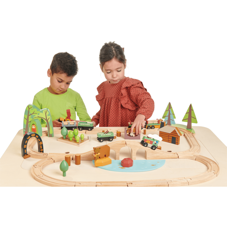 Wild Pines Train Set